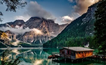 Jak zrobić domek z pudełka? Jak zrobić domek z pudełka?